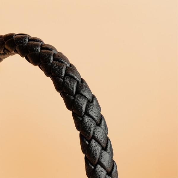 Einzelnes schwarzes italienisches Nappalederarmband mit vollständig schwarzem Finish - Una Black